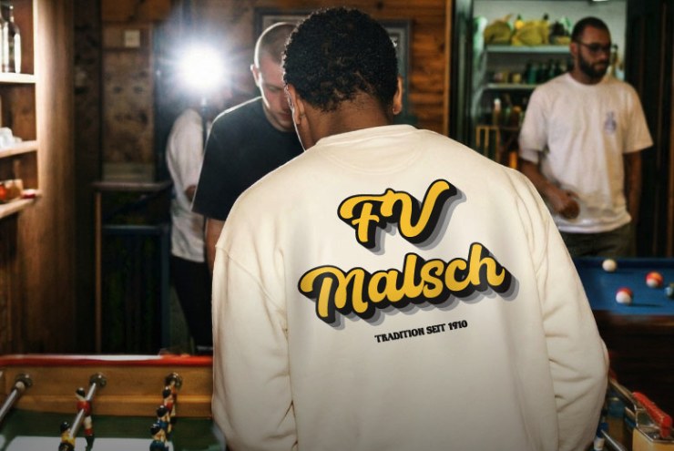 Person mit FV Malsch Merchandise